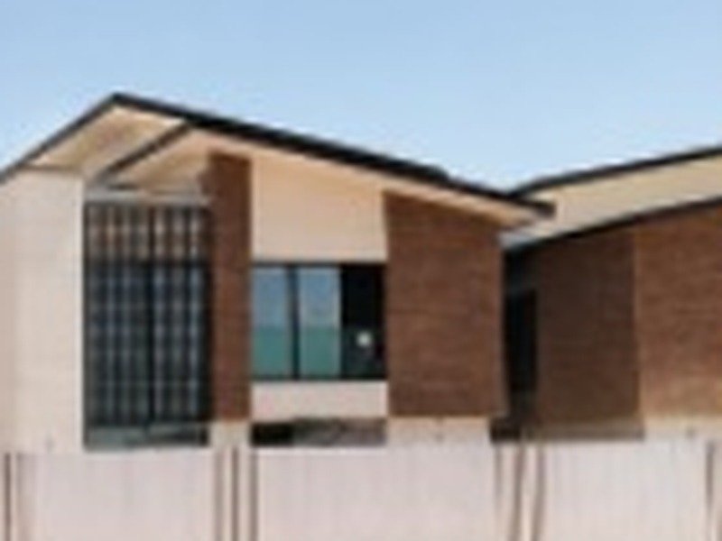 Aluminium windows, louvres and glass installation on villas